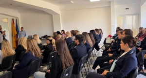 СТУДЕНТИТЕ НА ФАКУЛТЕТОТ ЗА МЕНАЏМЕНТ НА ЧОВЕЧКИ РЕСУРСИ УЧЕСТВУВАА НА НАСТАНОТ „ЛИДЕРСТВО: ОД ВРАБОТУВАЊЕ ДО МЕНАЏЕРСКИ ПОЗИЦИИ“